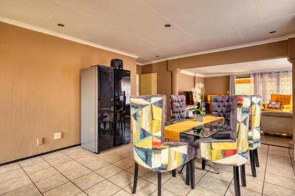 Die ultimative Anleitung zur eigenen thailändischen Roten Currypaste: Entfesseln Sie ein würziges Geschmackserlebnis Schritt für Schritt!